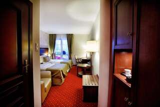 Отель Hotel Splendor Бабиче Нове Двухместный номер с 1 кроватью или 2 отдельными кроватями-9